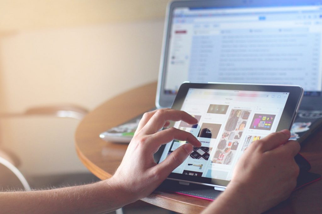 thiết kế website điện tử